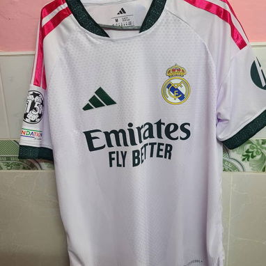 Camiseta de Mbappé del Real Madrid - 2/2