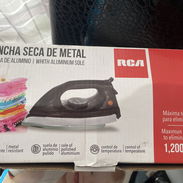 Plancha de ropa marca RCA - Img 54912843