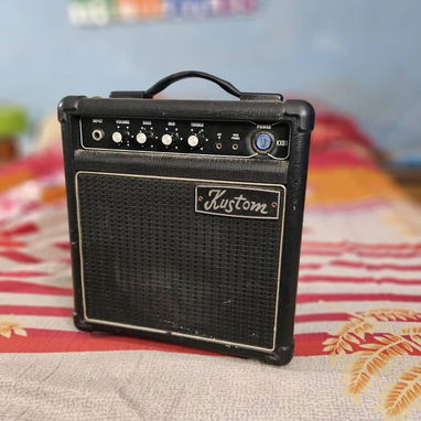 Guitarras eléctricas, pedal multiefectos y amplificador. Precios en la descripción. - Img 126453946