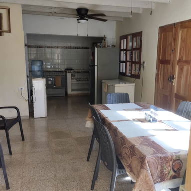Casa de renta en Varadero con piscina portatil y muy cerca del mar. 2 hab 10 personas 🏖️ VAR-011 - 2/7