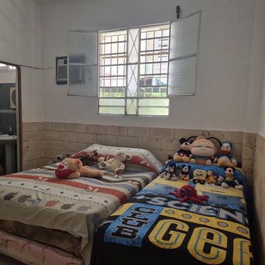 Venta de casa biplanta en Santo Suarez cerca de Santa Catalina. - 4/10