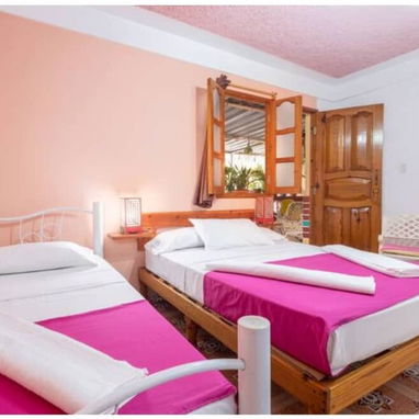 🏤Alquiler de habitaciones en La Habana (Centro Habana) 2 hab Hostal acogedor cerca del Barrio Chino. CH-001 - 4/10