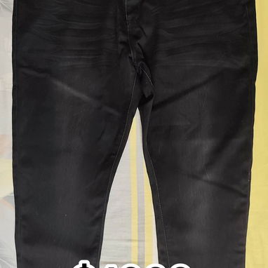 Bolso, billeteras, gel de pelo, mono, pullovers talla 3XL negros, shorts, juego de camiseta y short de basket, etc - Img 123562203