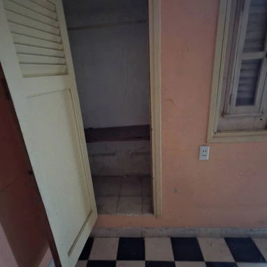 AL1004- Apartamento en venta en San Lázaro, cerca de Galiano – Centro Habana - 5/10