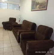 Se vende juego de sala de tres piezas de uso - Img 50070124
