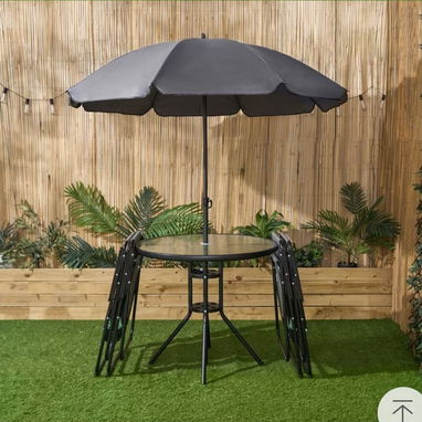 Juego de terraza negro con 4 sillas plegables y sombrilla  190 usd - Img 123847634