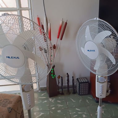 Ventilador recargable+ lámpara recargable - Img 121599919