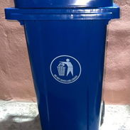 Cesto de basura reciclable de muy buena calidad de 120L en 80USD - Img 55272245