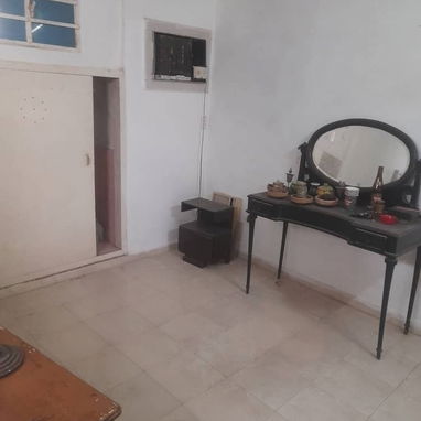 Playa:Cerca D 5ta Avenida.....Casa Indpndt Prácticamente Nueva Con Carposh,3/4,2Baños,Gas de La Calle,Agua Todo El Día,2 - 10/10