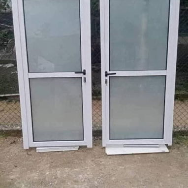Trabajos de marqueteria de aluminio y cristal a la medida q desee - Img 122889852