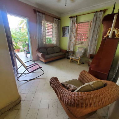 Se vende / Venta de Casa en Playa, La Habana en 15 e/ 70 y 72 - Img 116600251