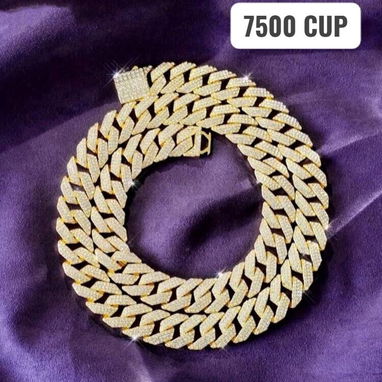 Cadenas,relojes y manillas diamantadas,Cintos de perlas - Img 121013220