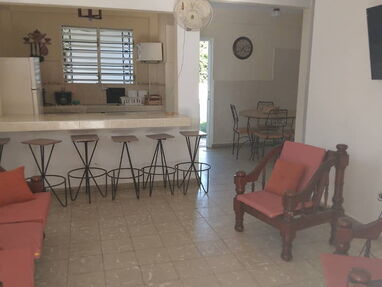 Renta casa en Guanabo en mn a 1 cuadra de la playa de 2 habitaciones,sala,cocina,comedor,56590251 - Img 62353062