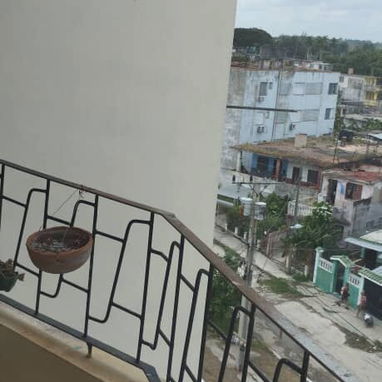 🏠 **SE VENDE APARTAMENTO EN EL CERRO – REPARTO MARTÍ** - 2/8