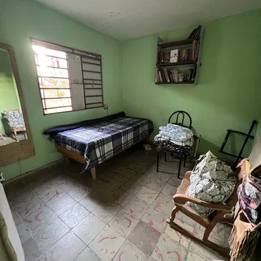 Se vende apto en Centro Habana - 6/7