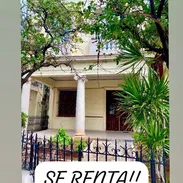 Renta de casa para negocio en el centro del vedado - Img 55982150