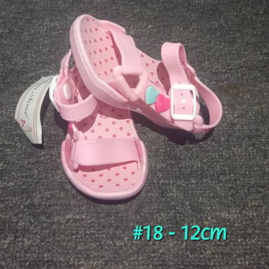 Crocs y sandalias de goma para niñ@s - Img 121418558