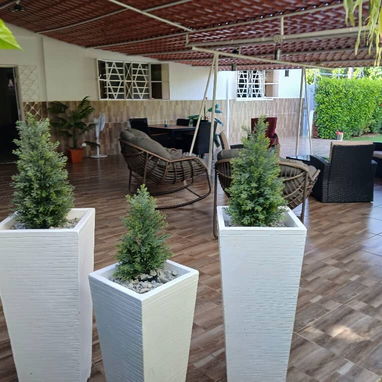Casa en Nuevo Vedado – 3 cuartos, 2 plantas, 400 m², remodelada – $270,000 - 2/10