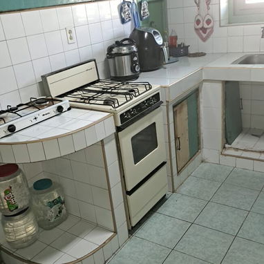 Amplio apartamento con garage propio en excelente estado en el Municipio Playa - 3/10
