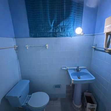 • LR006  🏢 Apartamento en Venta – Prado y Malecón, La Habana  📍 Ubicación: Prado y Malecón, La Habana 📌 - Img 123143740