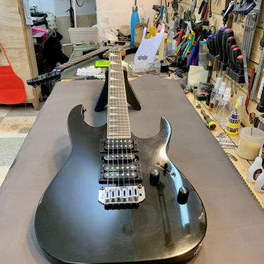 Ganga!! Guitarra Eléctrica Ibanez Gio (100% ORIGINAL) GRG-170DX Modelo Black Night - 4/5