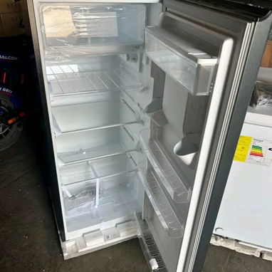 Refrigerador ROYAL 7.6 pies - Img 126259687