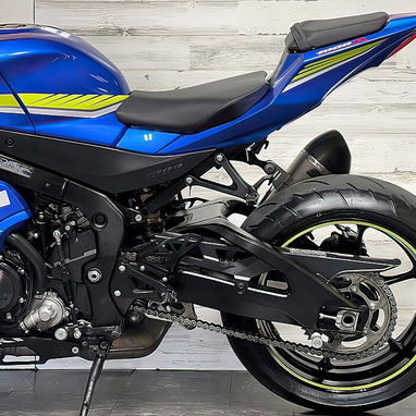 20217 Suzuki GSX-R1000RR - 3/4