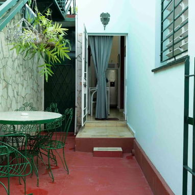 Apartamento amueblado tipo (efficiency)para estudiante o personal foraneo extranjero. - Img 125207930