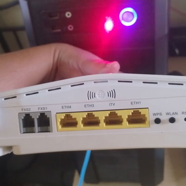 Vendo router Planet de muy poco uso - 2/3