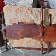 Se vende cama de cedro personal, con colchon - Img 45638927