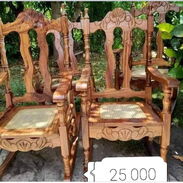 Parejas de sillones de madera algarrobo son nuevos y con muy buena terminación - Img 45370279
