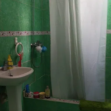 Apto. seminterior 1/4, amueblado, 47m², Habana Vieja (HV-13) - Img 93767432