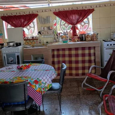 Se vende casa( ALTOS)de 4/4 en La Lisa Reparto Versalles - Img 115657605