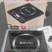 Cocina de Inducción Lotus, $25 usd ❗ Potencia: 700 watts 💫Ideal para uso con Ecoflow 💫 📝 Pagos: Usd, Euro y Cup (efec - Img 57679480