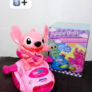 Angel Stich sobre bote espacial. 🚀 - Img 55164959
