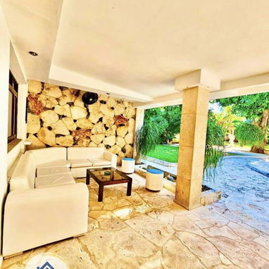 Hermosa Casa de Lujo con Piscina en Renta Siboney - 4/10