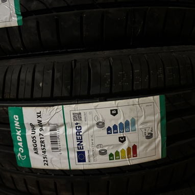 Neumáticos de autos - 8/10