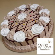 Cake de panetela de vainilla/ de chocolate , pedidos con un día de antelación y mensajería un costó aparte - Img 53428903