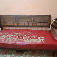 Juego de sala de uso, pero buena madera 100 USD - Img 57799389