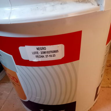 Pintura de tráfico base de agua color negro ⚫ 19 litros - Img 120239188