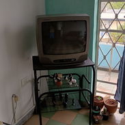 Televisor LG Roto para PIEZAS !!! - Img 55055450