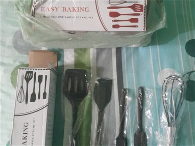 Juegos de cuchillos con pelador de papas ,juego de 5 utencilio para cocinas Negro entre y mire - Img main-image