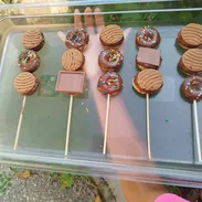 **Brochetas de mini donas** - Img 56462626