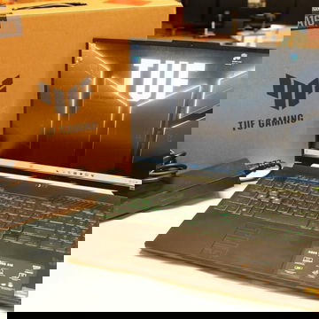 2024 Asus Tuf A16 Gaming Laptop Ryzen 9 Geforce RTX 4060 512GB