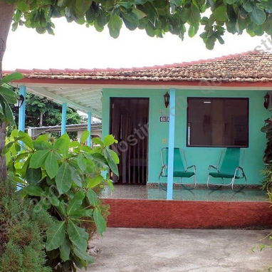 RENTA casa de 2 habitaciones frente al mar en PLAYA LA BOCA, TRINIDAD con Qba Hostin 360 - 8/9