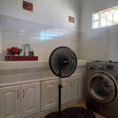 Casa independiente por la carbónera 100 metros del mar - Img 119580866