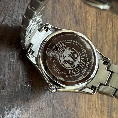 Hermoso Reloj mujer citizen eco drive fe1140 - Img 116389538