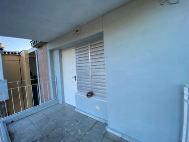¡Venta de Apartamento en Nuevo Vedado, La Habana! - Img 64629353