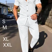 Conjunto blanco de hombre de pantalón y camisa - Img 55849528