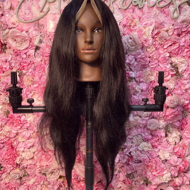 Al COMPRAR el MOÑO NATURAL, el servicio de preparación, montaje y peinado molde se ofrece de manera GRATUITA Salon Laly - Img 125190806